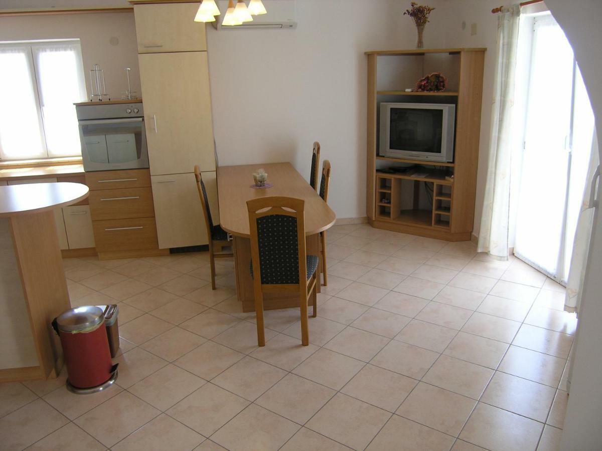 Apartman Juric Apartment Krk Town Exterior photo